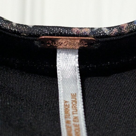 Free People Floral Mesh Material Mini Dress Puff Sleeve Low Back V Neck - Picture 4 of 7